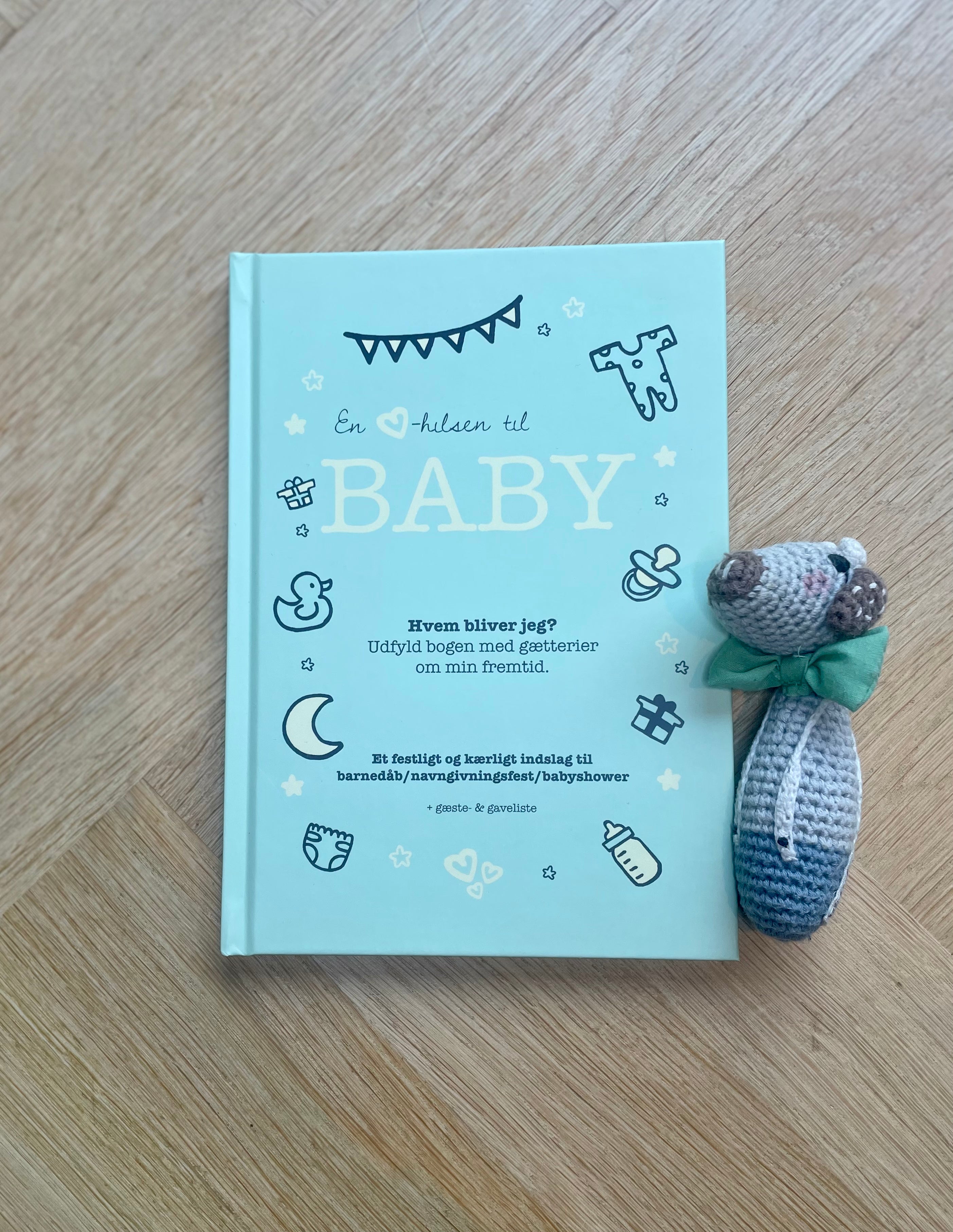 Grøn Babybog Hjertelig Hilsen Til Baby Pastel - Falkogbille Babybøger  - 9788797461761
